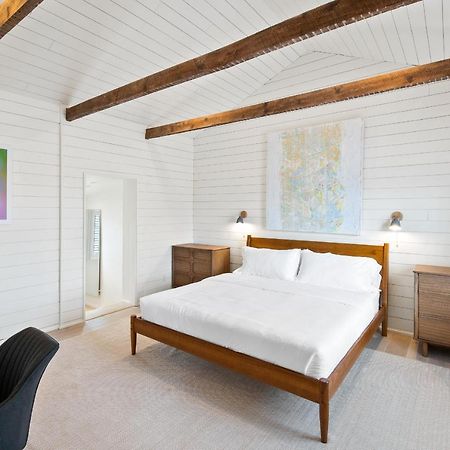 Boutique Room Steps From Downtown Mall Rose Jean Room 3 Charlottesville Bagian luar foto