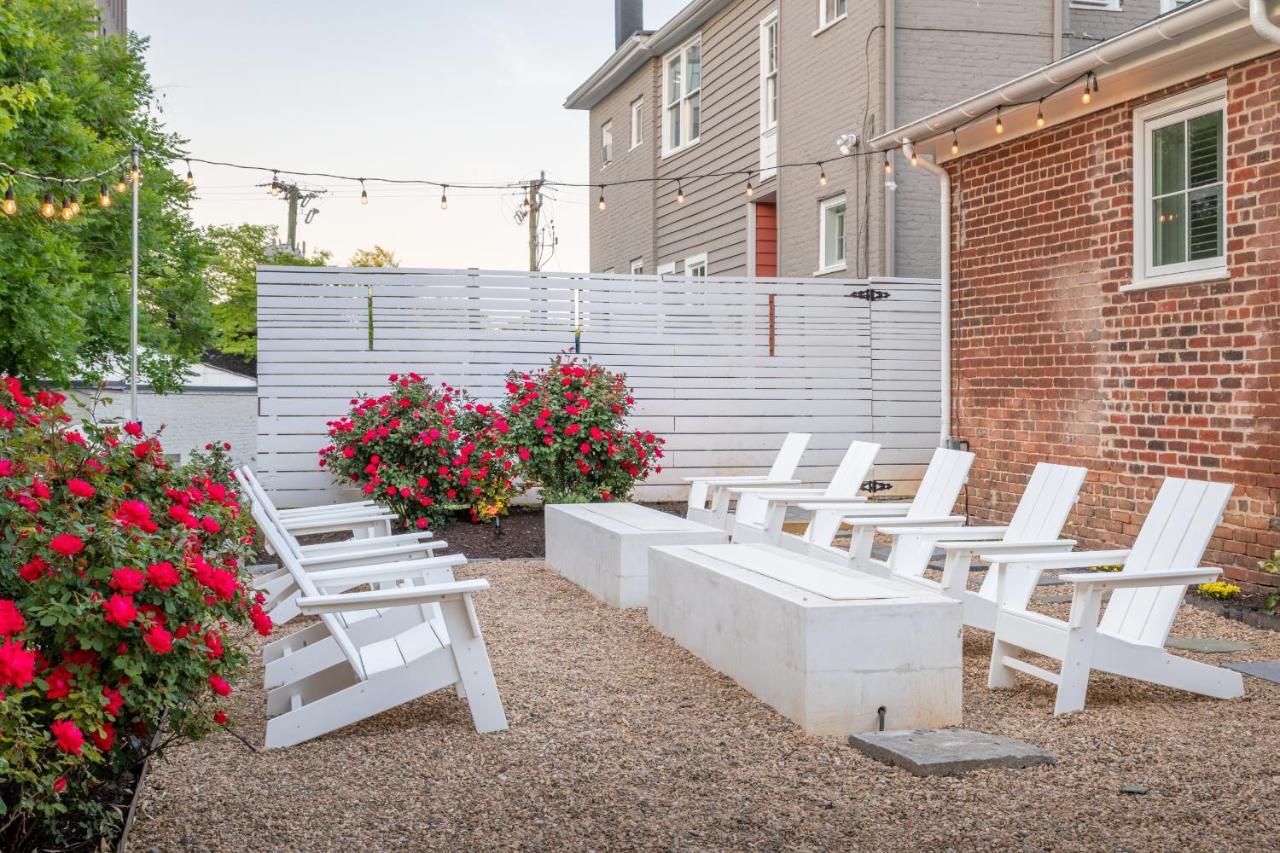 Boutique Room Steps From Downtown Mall Rose Jean Room 3 Charlottesville Bagian luar foto